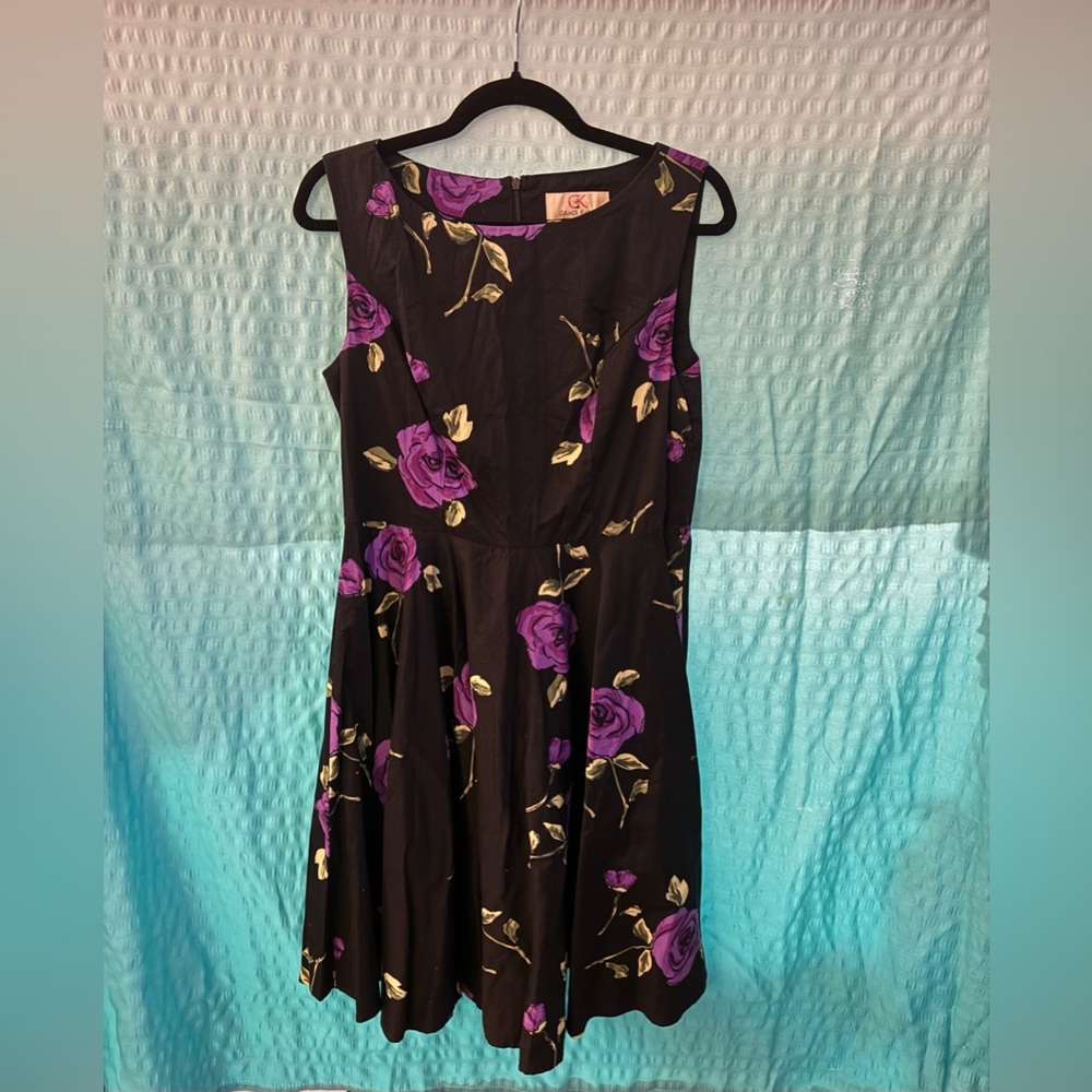 Grace Karin floral dress - size Large - black with purple flowers - fit & flare
